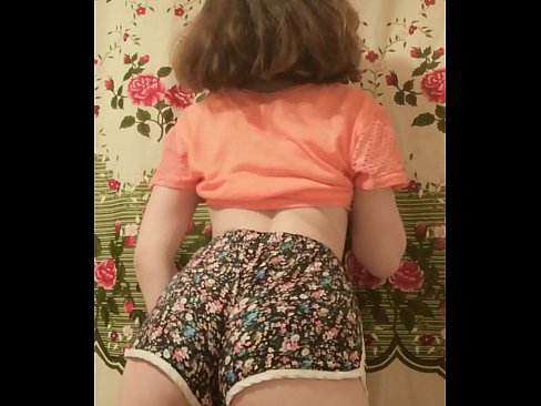❤️ Sexy matashin jariri yana cire guntun wando a kyamara ❌ Labaran batsa  ️❤
